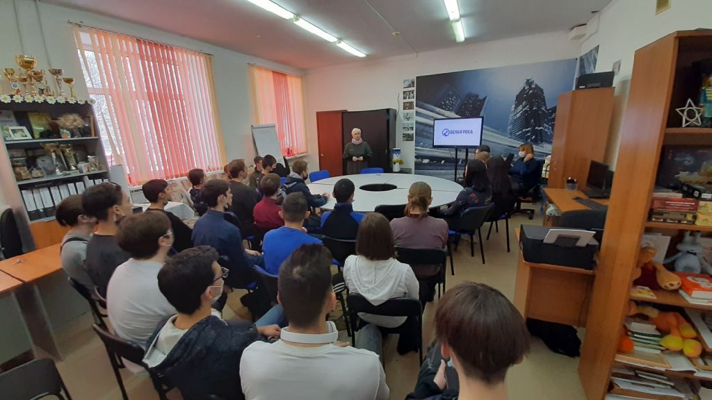 Реально ли быть отличным студентом и активным добровольцем?